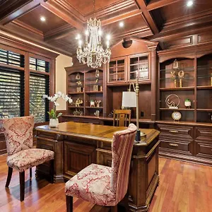French Chateau W/swim & Theatre: 11,700 Sqft Holiday home Calgary